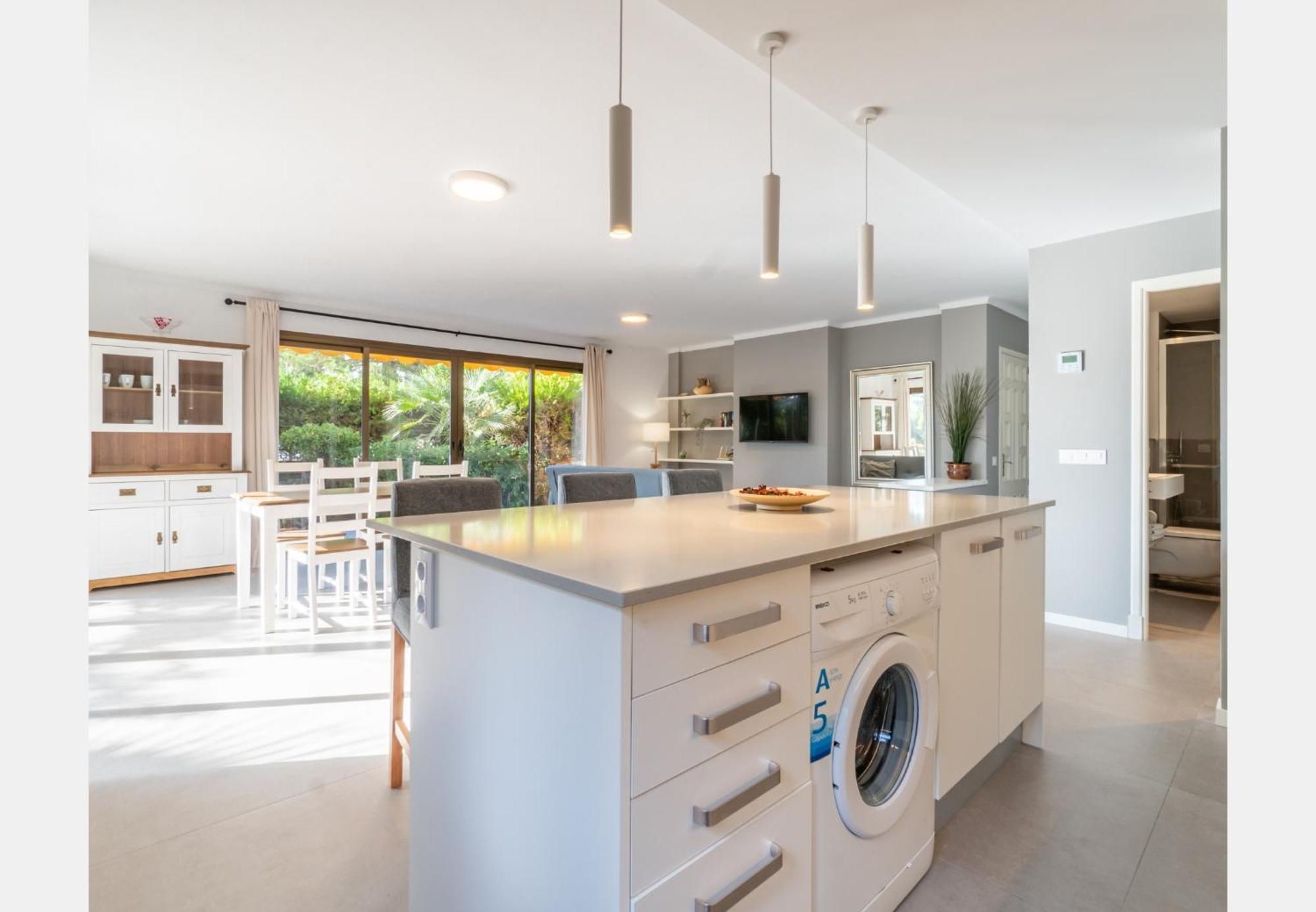 Apartment Ponent 1 *